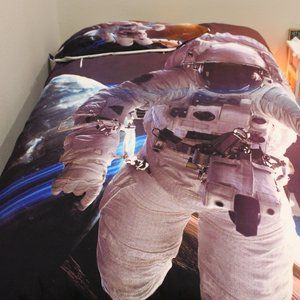Astronaut in Space Twin Duvet Cover with Pillow Case